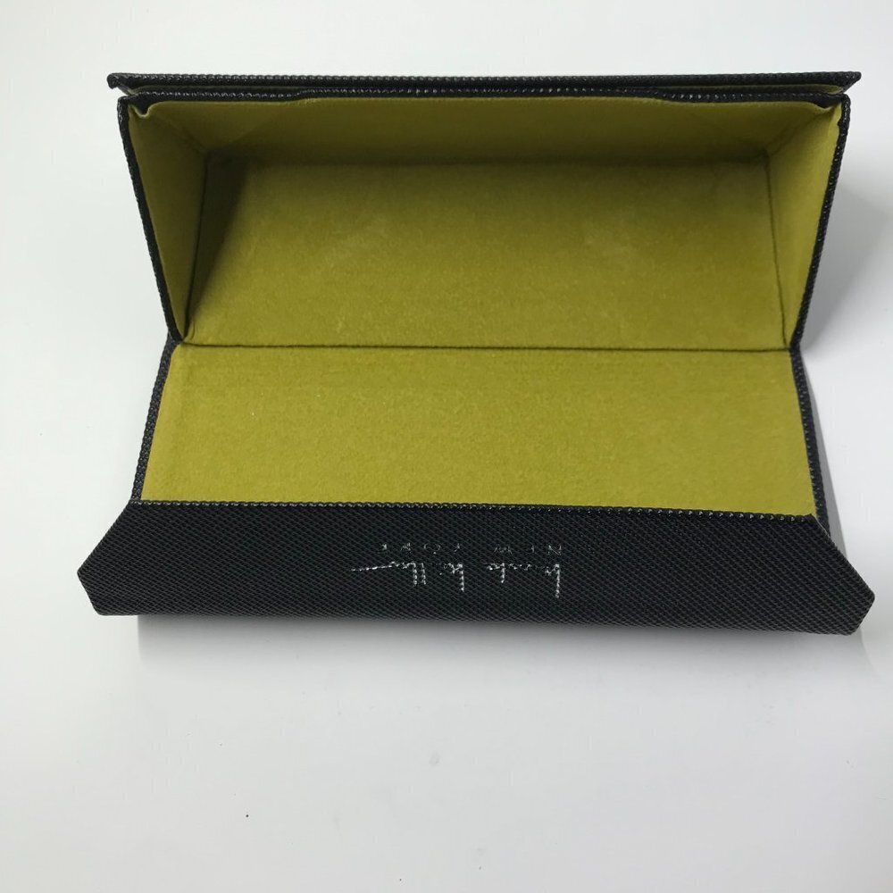 Nicole Miller New York eyeglass case triangle folds flat glass case sunglasses - Picture 5 of 12